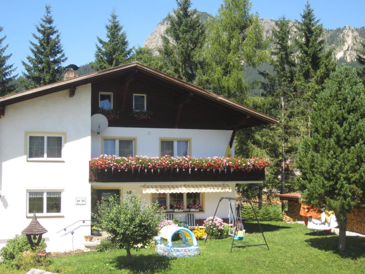 Pension Tannheim Exterior photo